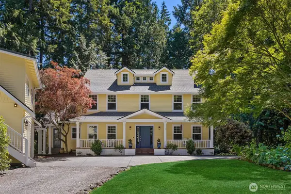 8363 NE Sumanee Place, Bainbridge Island, WA 98110