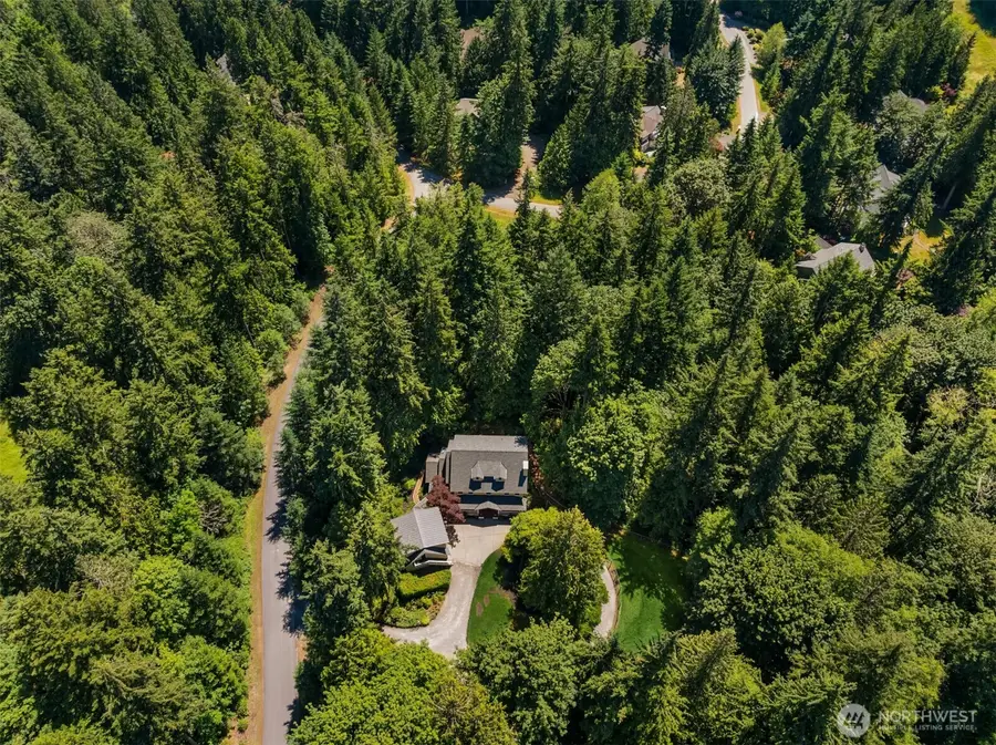 8363 NE Sumanee Place, Bainbridge Island, WA 98110 - #2