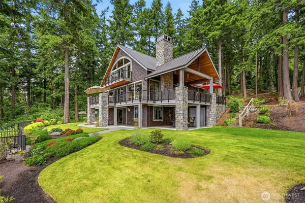 4898 S Camano Drive, Camano Island, WA 98282