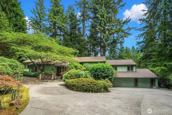 3825 132nd Avenue Ne, Bellevue, WA 98005