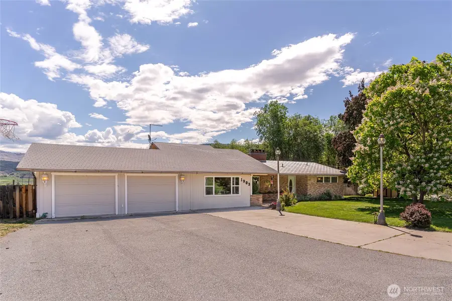 1903 Deerpath Drive, Oroville, WA 98844 - #2