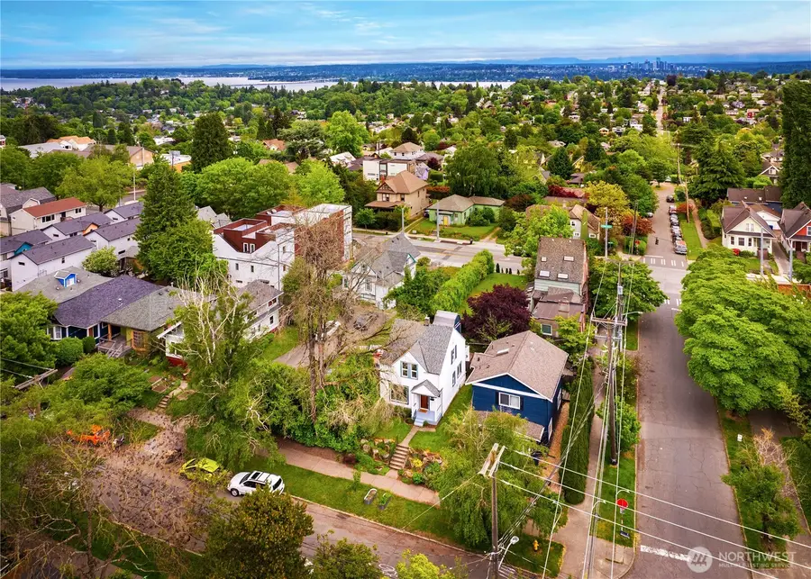1606 22nd Avenue, Seattle, WA 98122 - #2