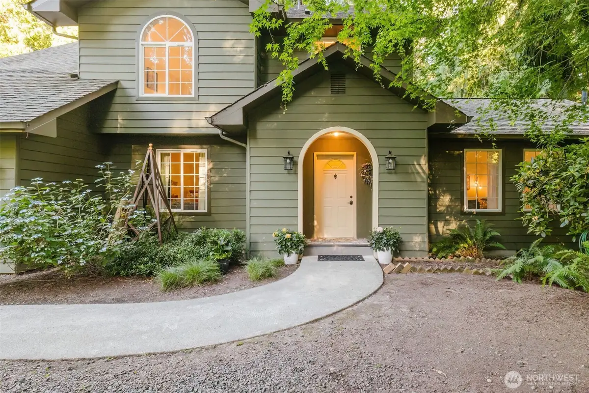 7215 NE Dolphin Drive, Bainbridge Island, WA 98110 - #1