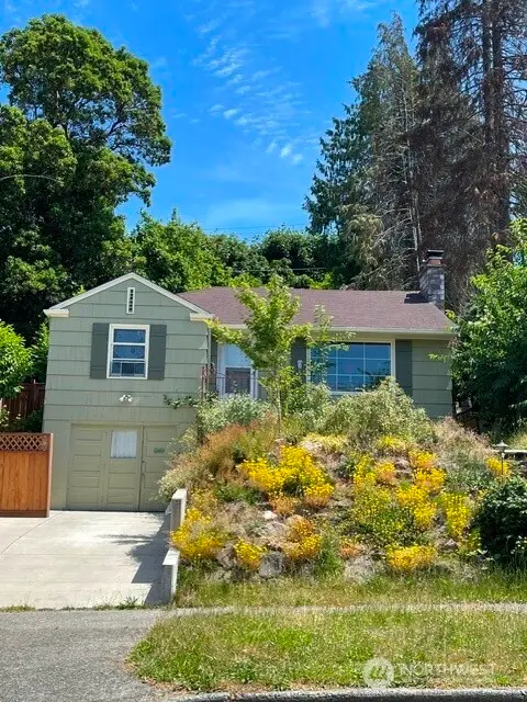 5942 37th Avenue Sw, Seattle, WA 98126