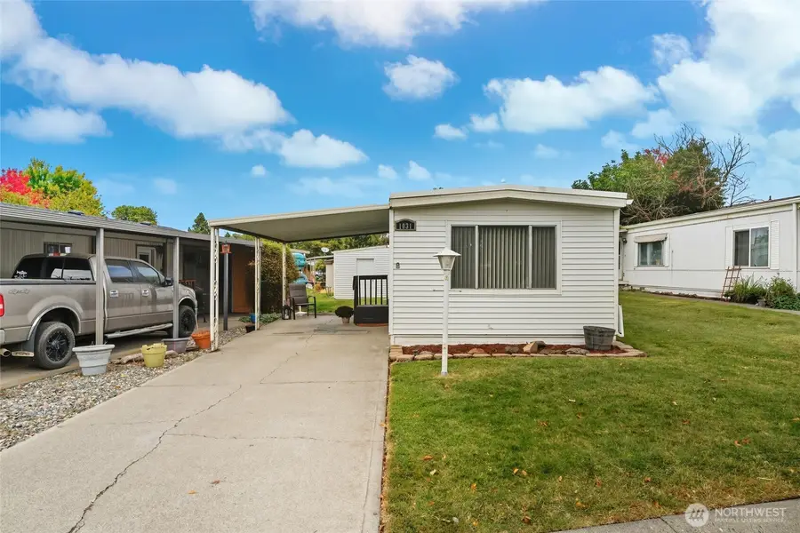 1031 SE Scenic View Drive, College Place, WA 99324 - #2