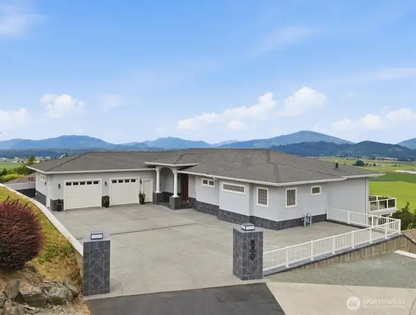 880 Bella Vista Lane, Burlington, WA 98233