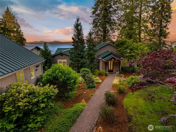 24920 S South Kingston Road Ne, Kingston, WA 98346