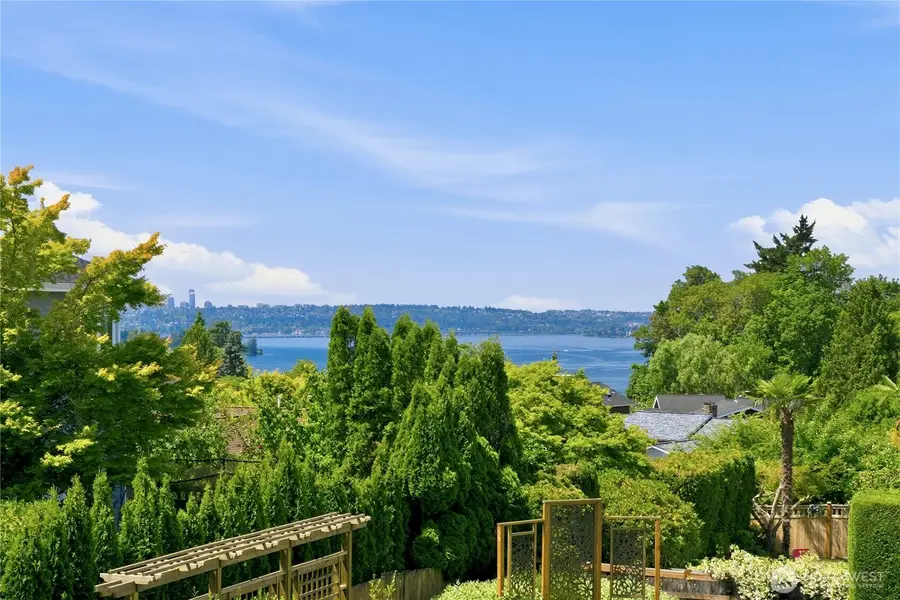 6225 106th Avenue Ne, Kirkland, WA 98033 - #3