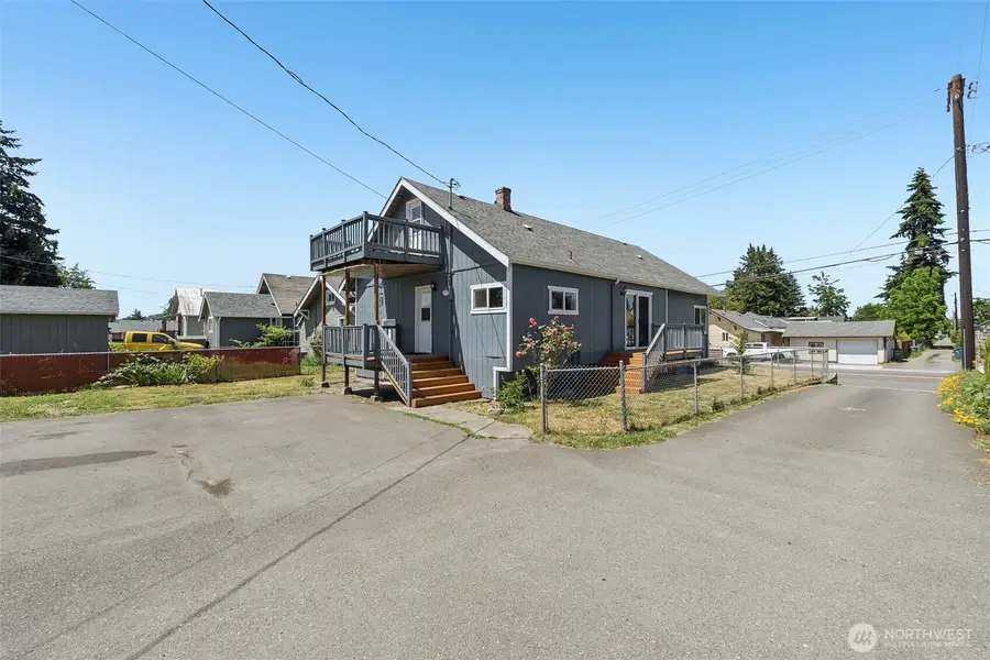 806 4th Street Se, Auburn, WA 98002 - #2