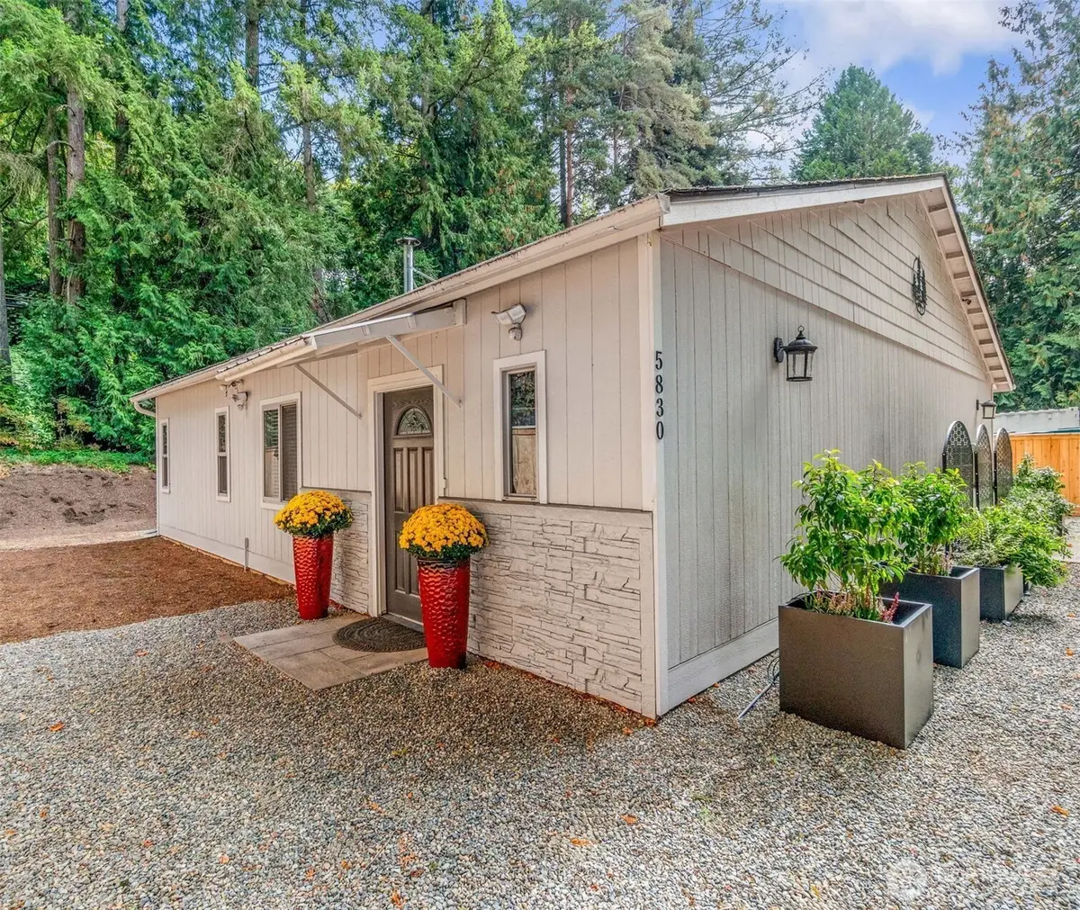 5830 115th Place Ne, Kirkland, WA 98033 - #1