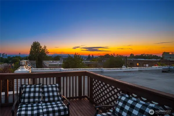 524 12th Avenue E #301, Seattle, WA 98102