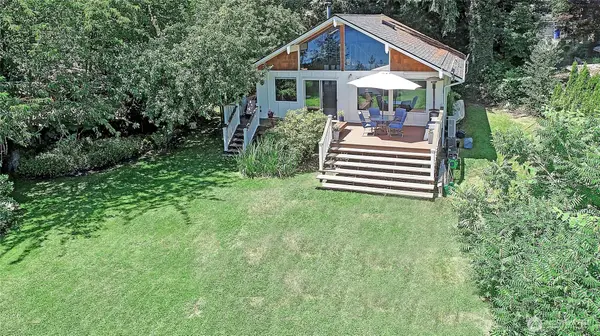 13806 W Lake Kathleen Drive Se, Renton, WA 98059