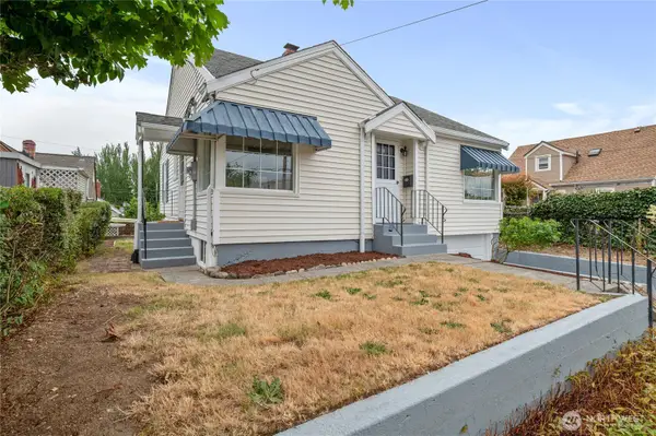 1710 8th Street, Bremerton, WA 98337