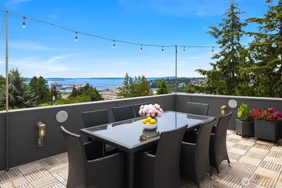 2560 12th Avenue W, Seattle, WA 98119 - #3