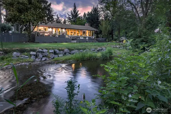501 SE Sycamore Place, Issaquah, WA 98027