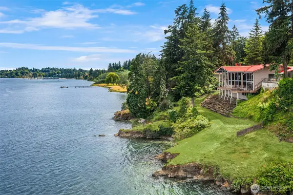 3140 E Rocky Drive Nw, Bremerton, WA 98312