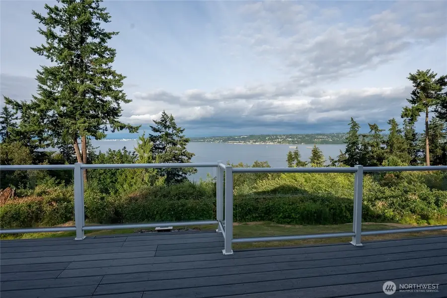 7023 Columbia Avenue, Clinton, WA 98236 - #3