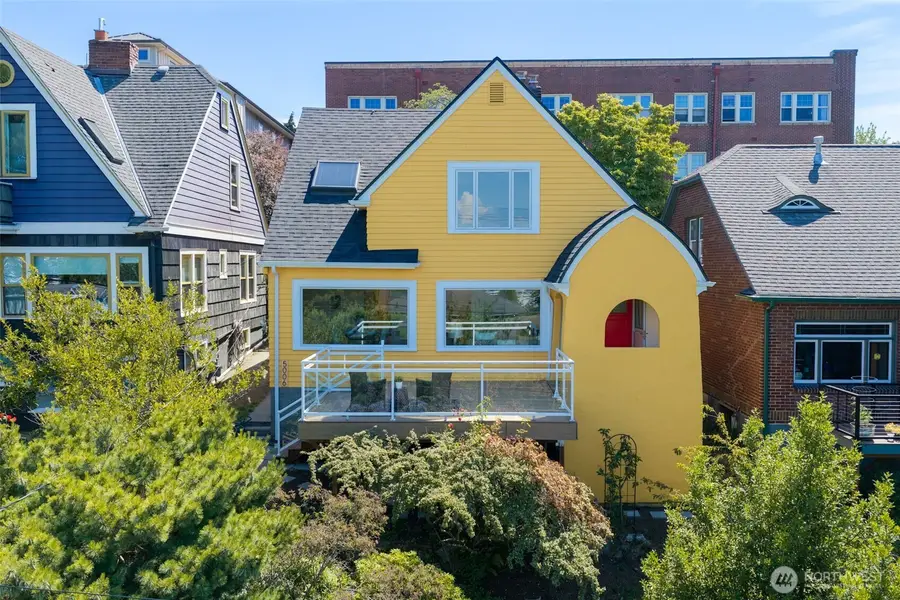 5006 Greenwood Avenue N, Seattle, WA 98103 - #2