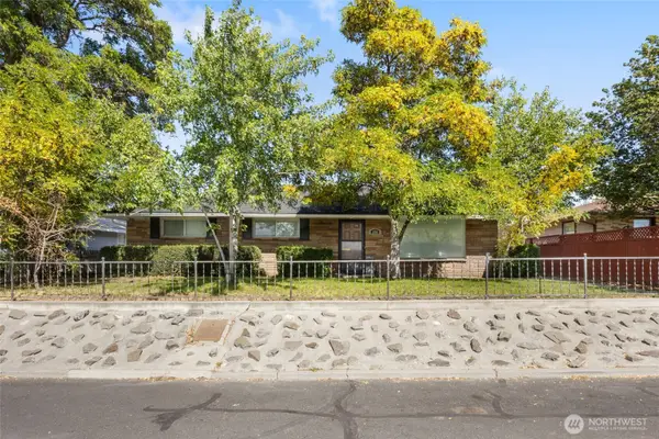 154 D Street Ne, Ephrata, WA 98823