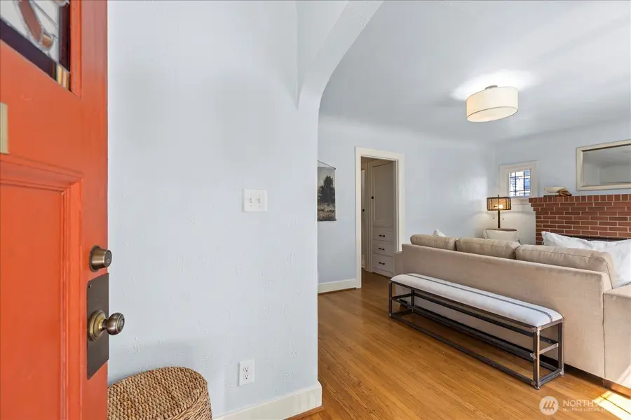946 N 83rd Street, Seattle, WA 98103 - #2