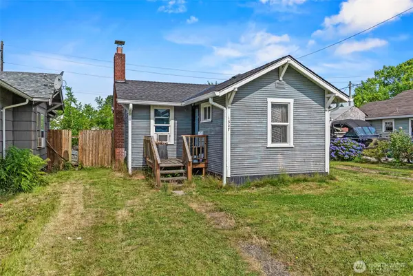 1307 Sixth Avenue, Kelso, WA 98626