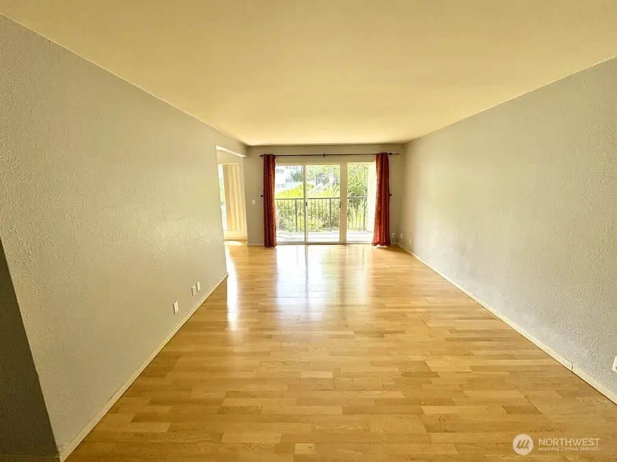 12701 NE 9th Place #D105, Bellevue, WA 98005 - #3