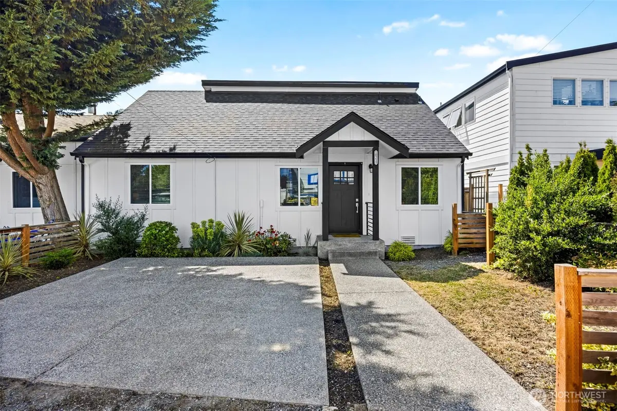 10215 Evanston Avenue N #2, Seattle, WA 98133 - #1