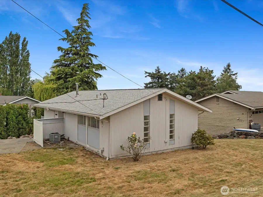 3303 Wave Drive, Everett, WA 98203 - #2