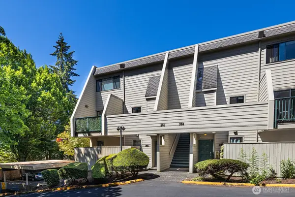 8851 166th Avenue Ne #A201, Redmond, WA 98052