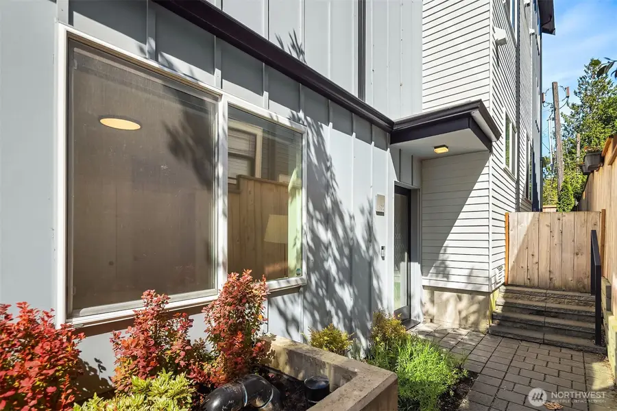 1802 38th Avenue, Seattle, WA 98122 - #3