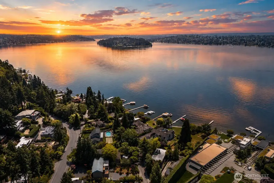 3225 W Mercer Way, Mercer Island, WA 98040 - #2