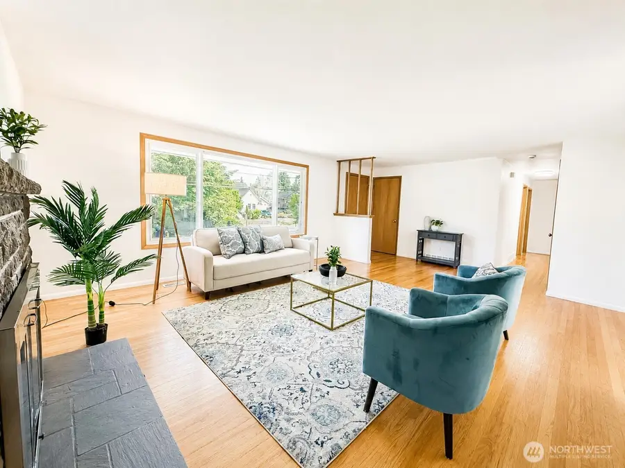 11253 12th Avenue S, Seattle, WA 98168 - #3