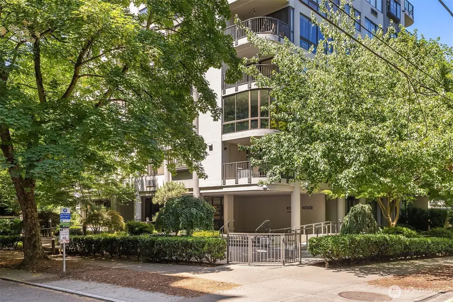 1120 Spring Street #602, Seattle, WA 98104 - #2
