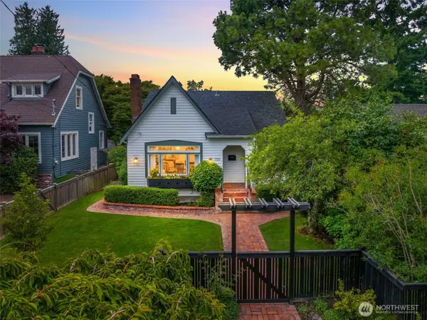 2729 38th Avenue Sw, Seattle, WA 98126