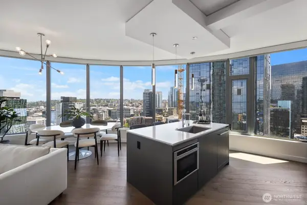 2510 6th Avenue #2502, Seattle, WA 98121