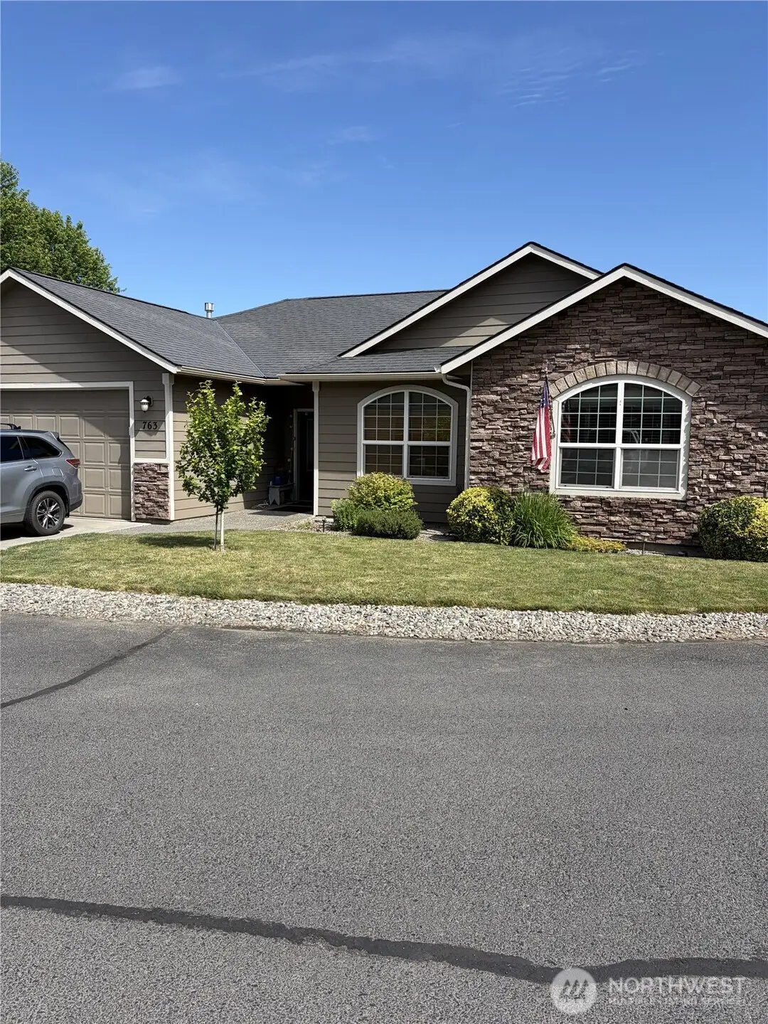 763 SE Bedford Loop, College Place, WA 99324 - #1
