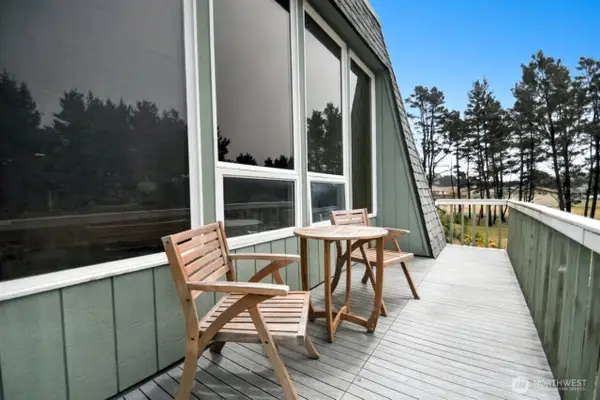 912 Surf Street, Westport, WA 98595
