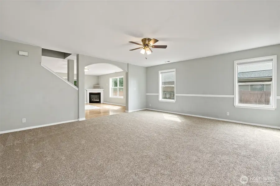 908 Daffodil Avenue Ne, Orting, WA 98360 - #3