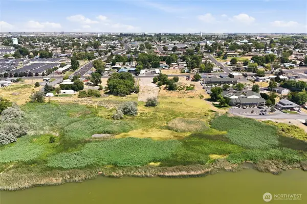 1042 S Division Street, Moses Lake, WA 98837