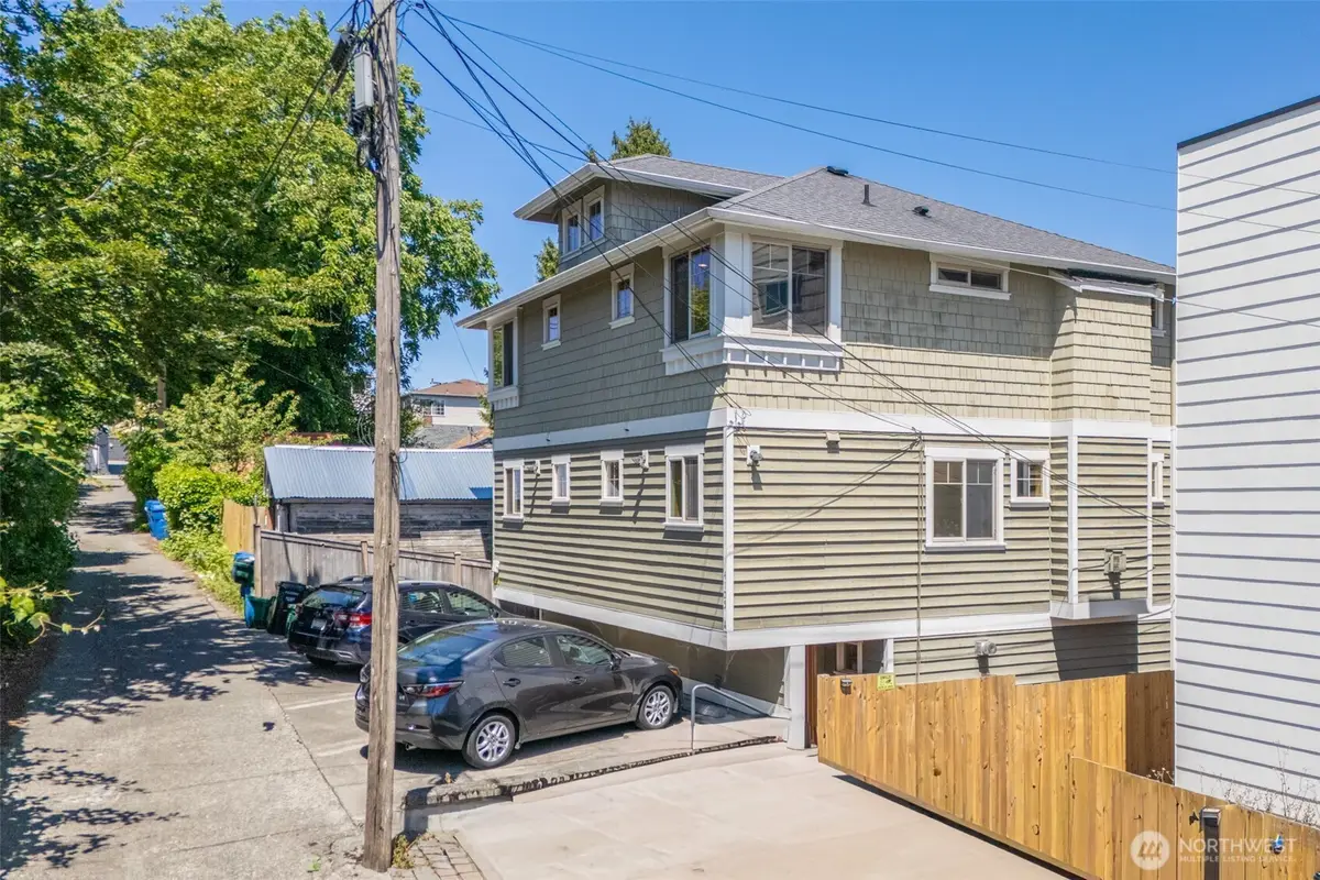 4105 Fremont Avenue N #A, Seattle, WA 98103 - #1