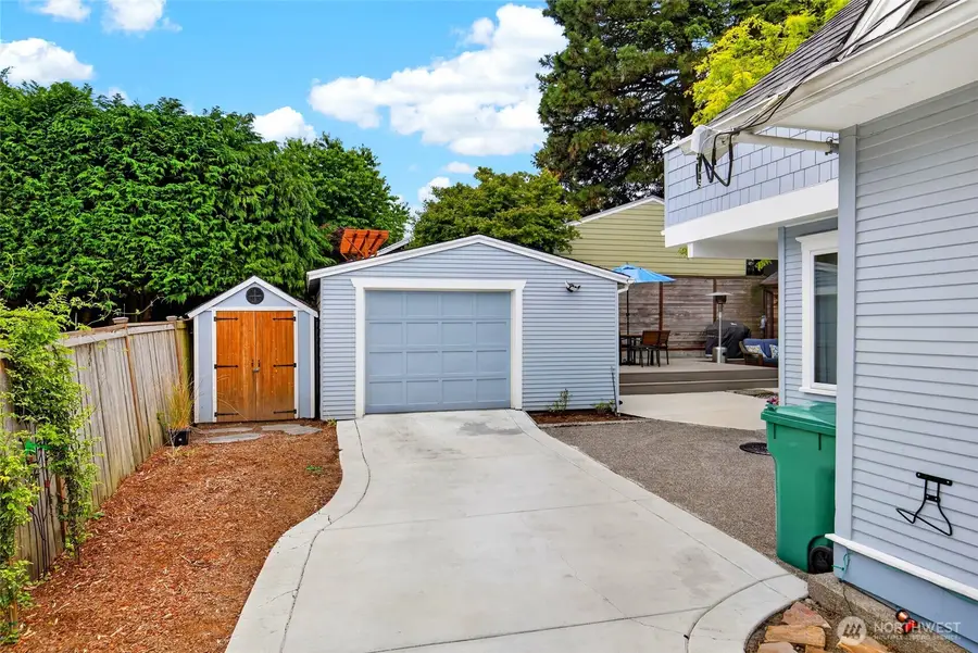 7337 Jones Avenue Nw, Seattle, WA 98117 - #3
