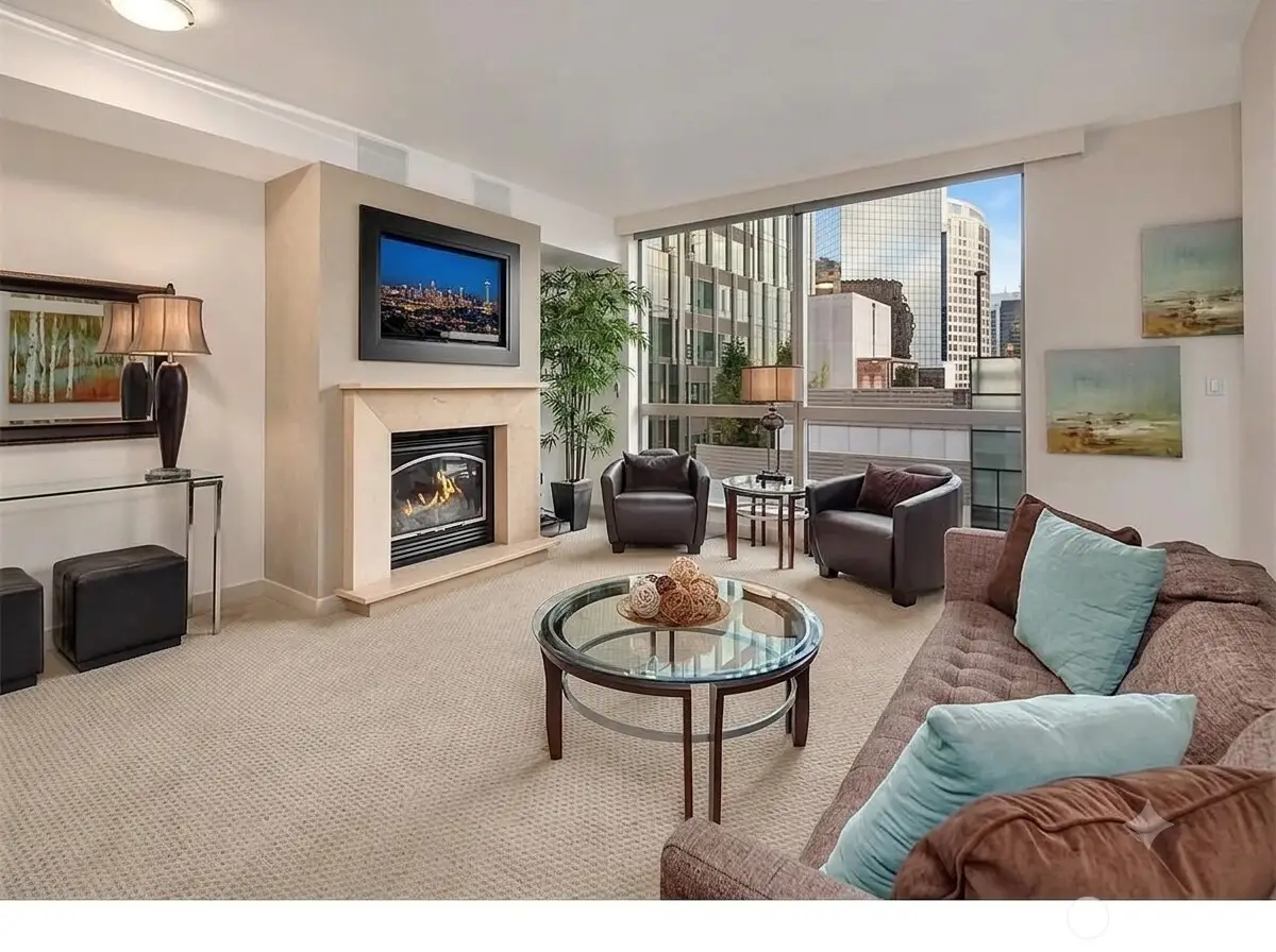 10650 NE 9th Place #821, Bellevue, WA 98004 - #1