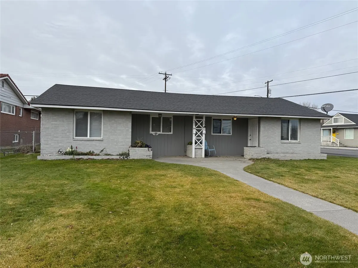 31 F Street Nw, Ephrata, WA 98823 - #1