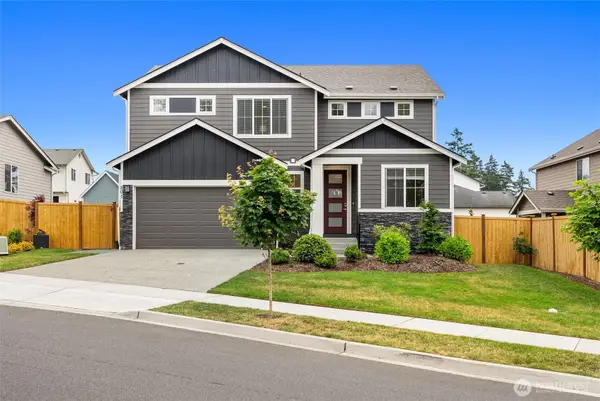 501 SW Fairway Drive, Oak Harbor, WA 98277