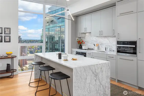 121 Stewart Street #3402, Seattle, WA 98101