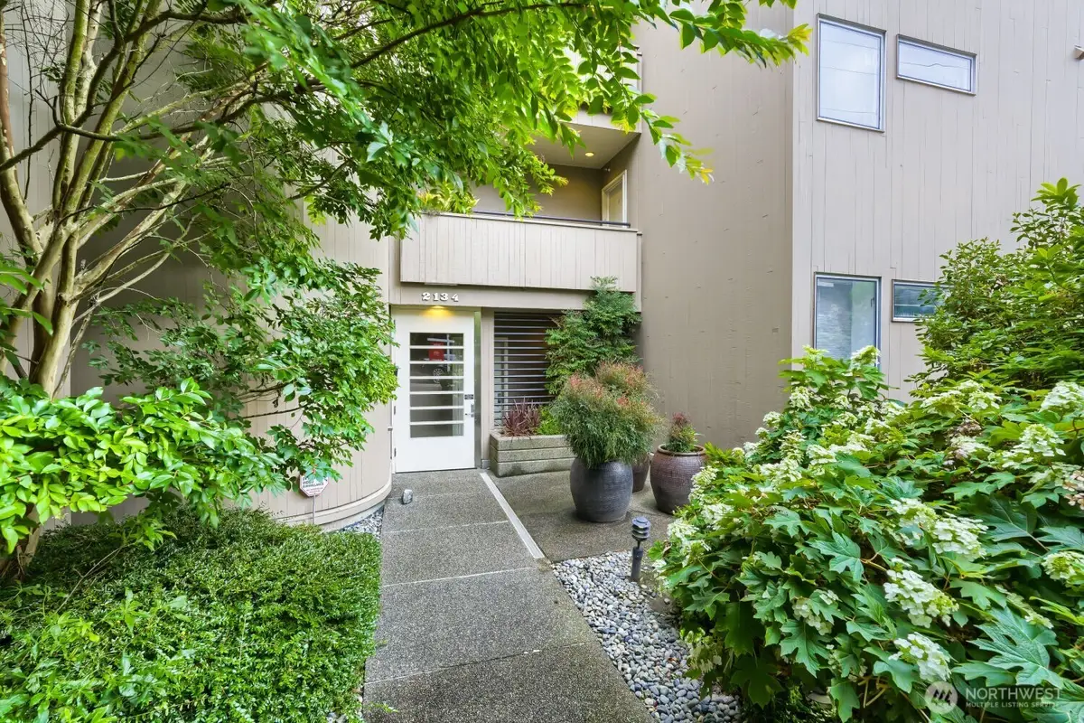 2134 Waverly Place N #103, Seattle, WA 98109 - #1