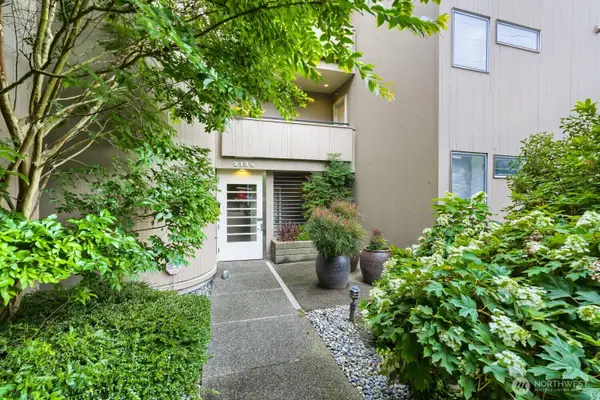 2134 Waverly Place N #103, Seattle, WA 98109