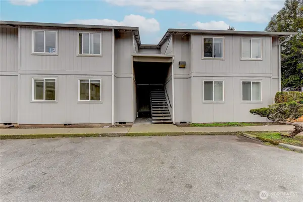 1601 Maple Lane #B5, Kent, WA 98030