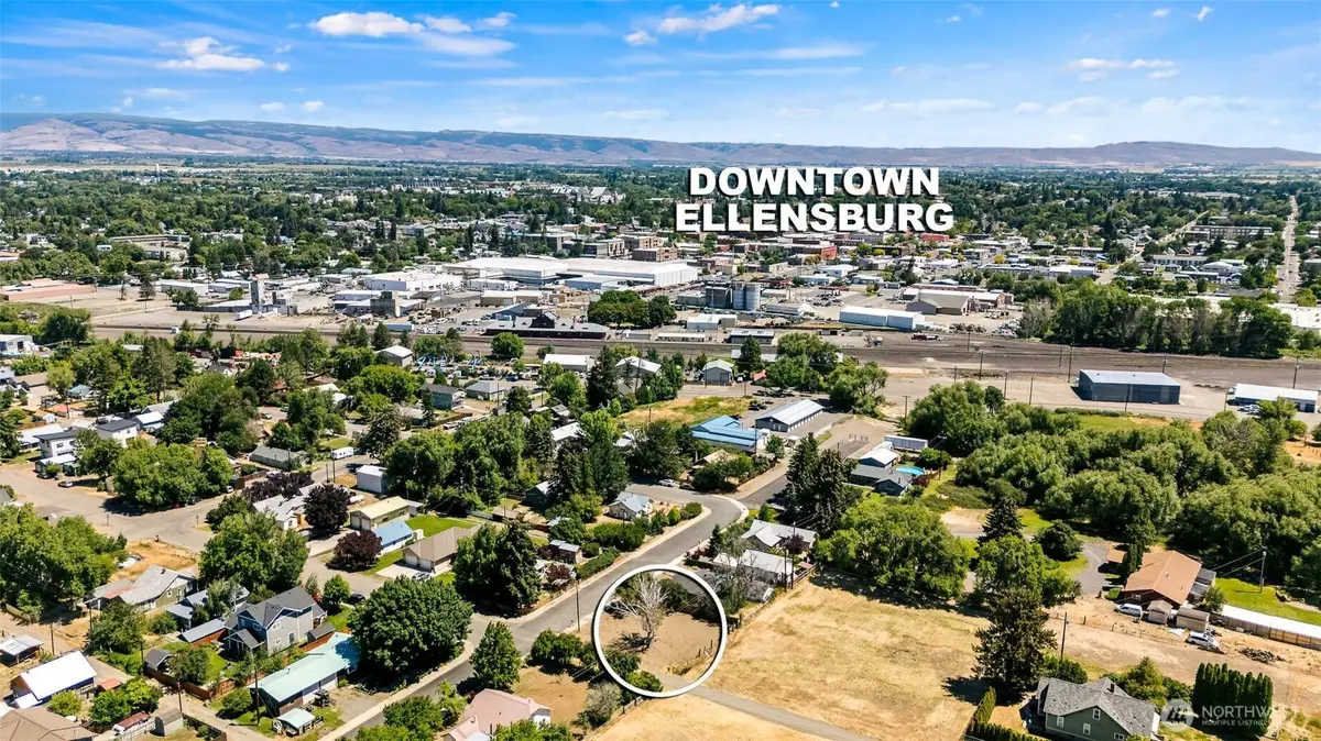804 W 1st Avenue, Ellensburg, WA 98926 - #1