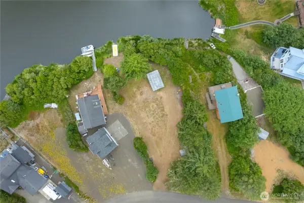 359 Geoduck Loop Sw, Ocean Shores, WA 98569